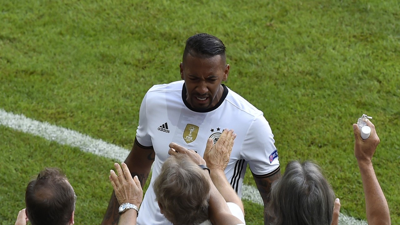 Ronaldo vao doi hinh hay nhat Euro 2016 anh 3