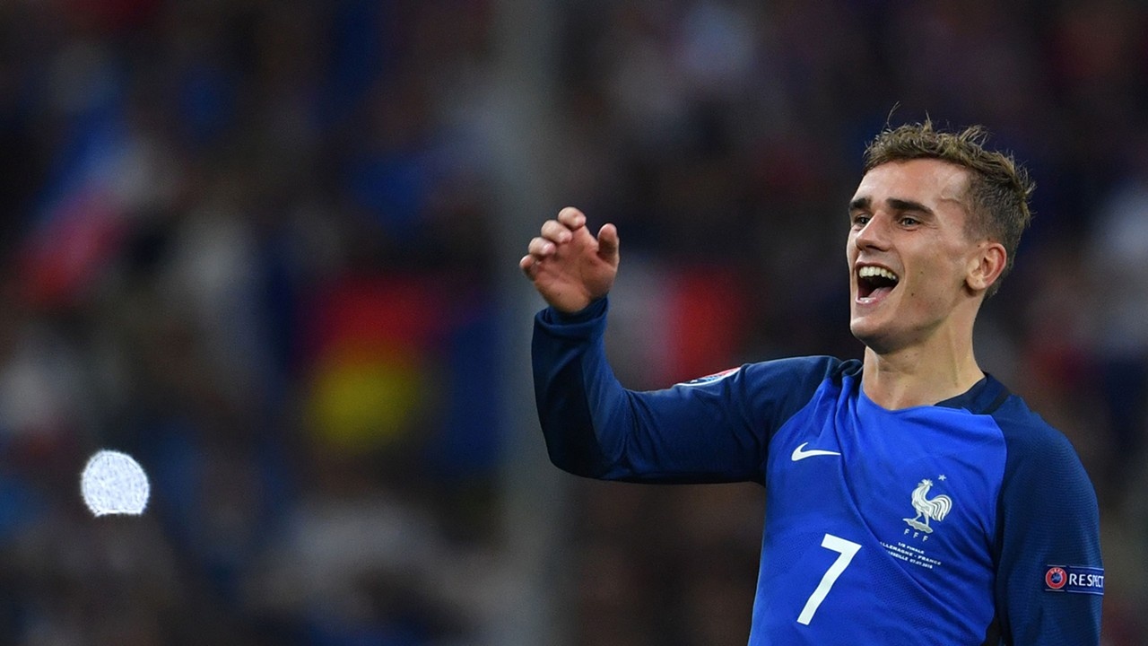 Ronaldo vao doi hinh hay nhat Euro 2016 anh 12