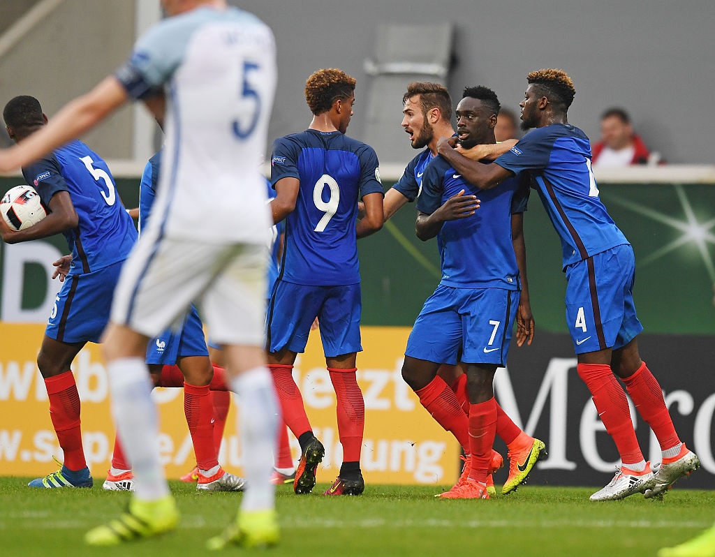 U19 Anh thang Phap 2-1 anh 7