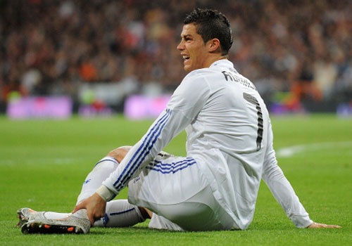 Tien su chan thuong cua Ronaldo khi khoac ao Real hinh anh