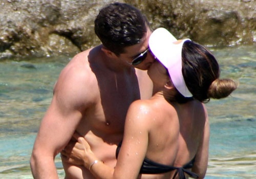 Lewandowski va ba xa tinh tu trong ky nghi hinh anh