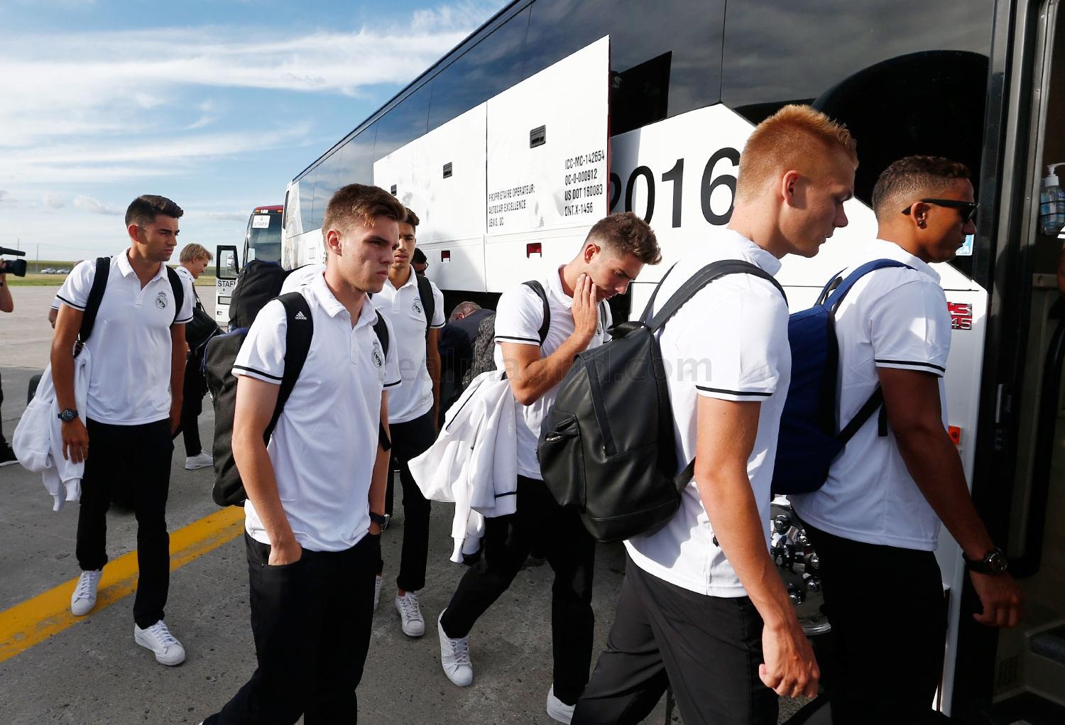 Zidane cho 2 con trai di du dau anh 7