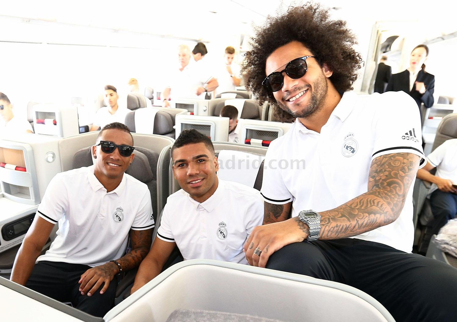 Zidane cho 2 con trai di du dau anh 4