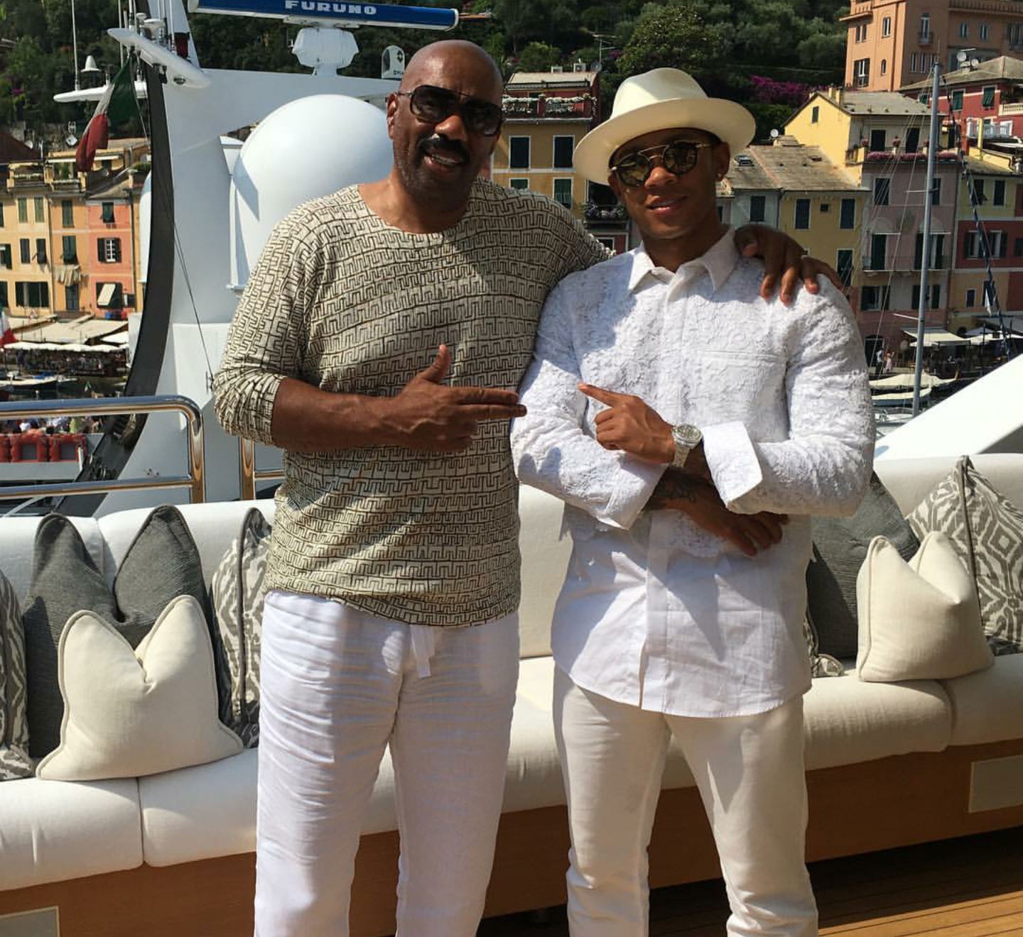 Sao MU xả hơi trước khi du đấu ảnh 4 Sao MU xa hoi truoc khi du dau anh 4