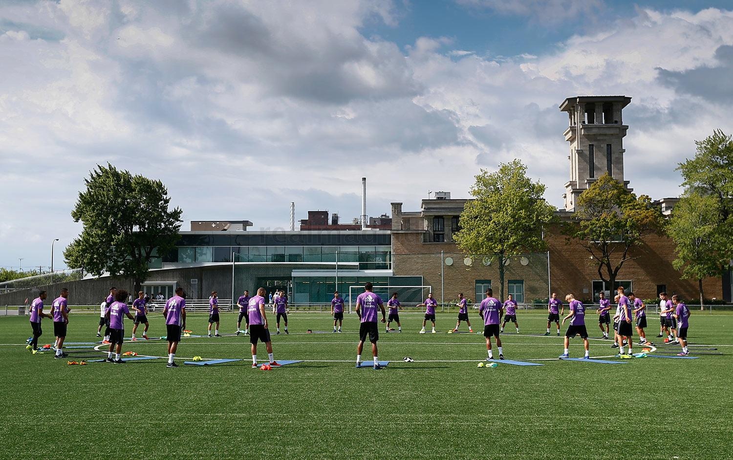 Zidane cho cau thu Real chay bo anh 1