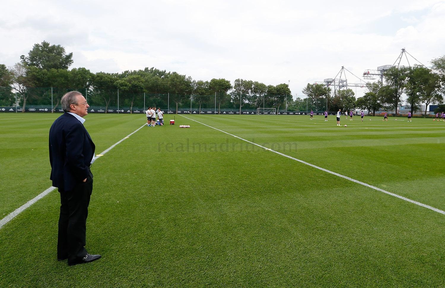 Zidane cho cau thu Real chay bo anh 13