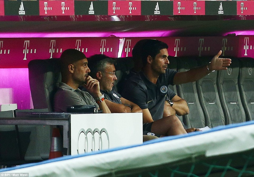 Guardiola dan dat Man City thua Bayern anh 7