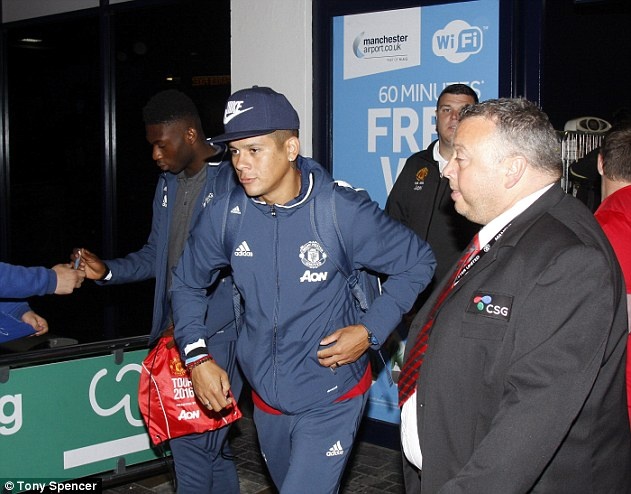 Ibrahimovic sẵn sàng tập luyện cùng MU ảnh 6 Ibrahimovic san sang tap luyen cung MU anh 6