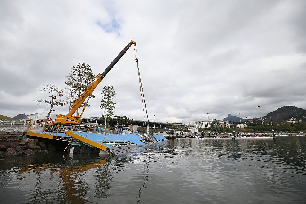 Công trình phục vụ Olympics 2016 bị hỏng ảnh 3 Cong trinh phuc vu Olympics 2016 bi hong anh 3