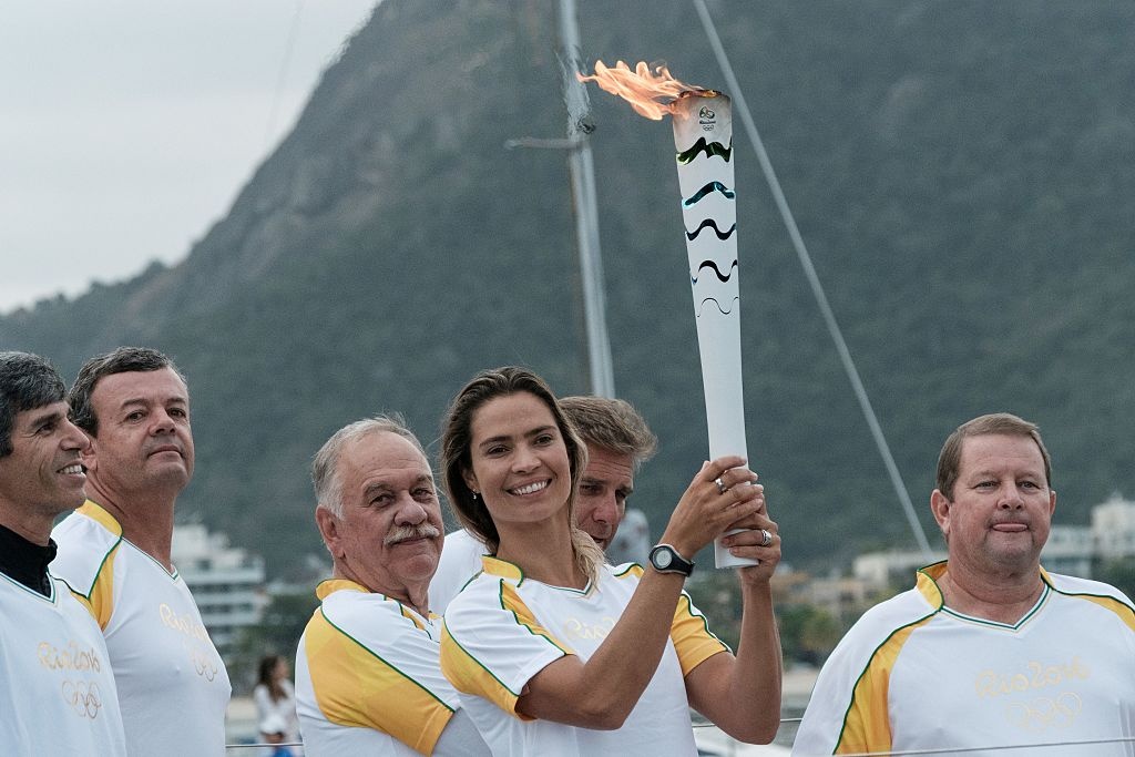 Canh sat vat va bao ve duoc Olympics anh 4