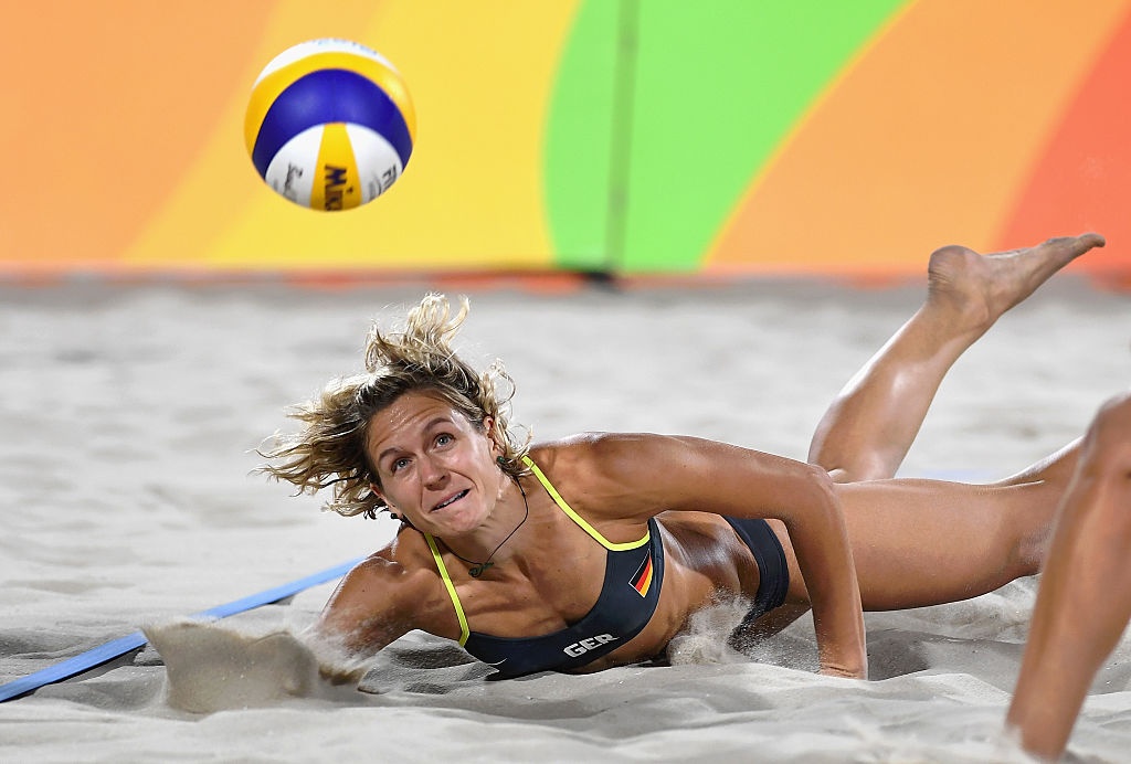 Nguoi dep bong chuyen bai bien Olympic 2016 anh 7