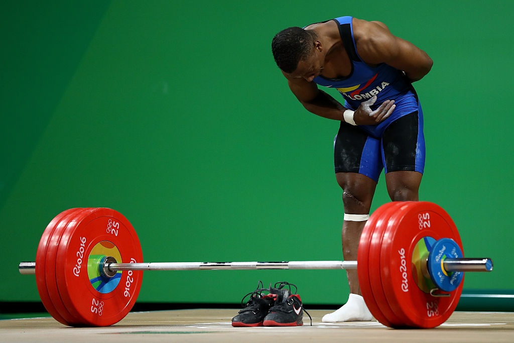 Nhà vô địch Olympic khóc nức nở ảnh 6 Nha vo dich Olympic khoc nuc no anh 6