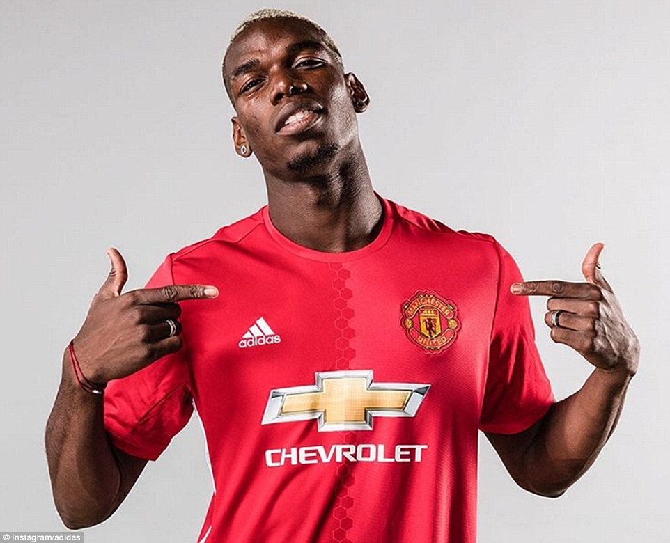 Paul Pogba ra mắt MU ảnh 2 Paul Pogba ra mat MU anh 2