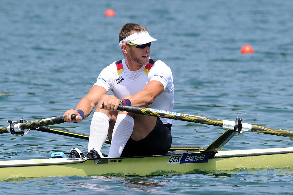 VDV Olympic bat tinh khi ve dich anh 6