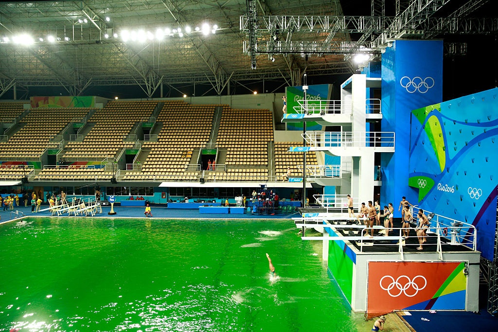 Be nuoc o Olympic 2016 doi mau anh 5