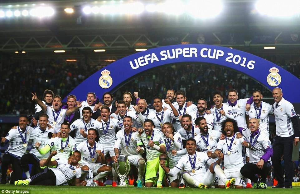 Real Madrid doat sieu cup chau Au 2016 anh 1