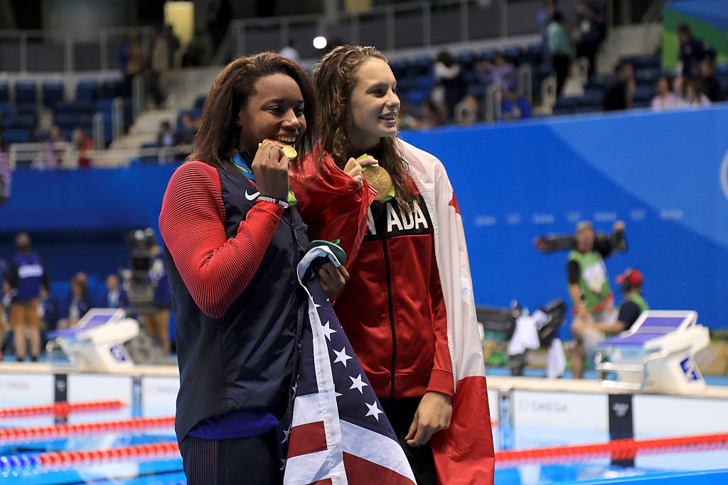 Nu VDV da mau dau tien doat HCV Olympic anh 3