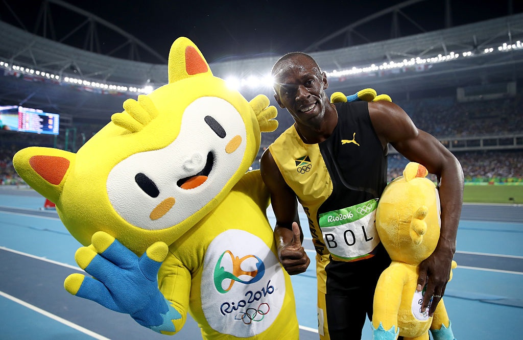 Usain Bolt hạnh phúc trong vòng tay CĐV ảnh 8 Usain Bolt hanh phuc trong vong tay CDV anh 8