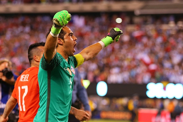 Man City don Bravo thay the Joe Hart anh 5