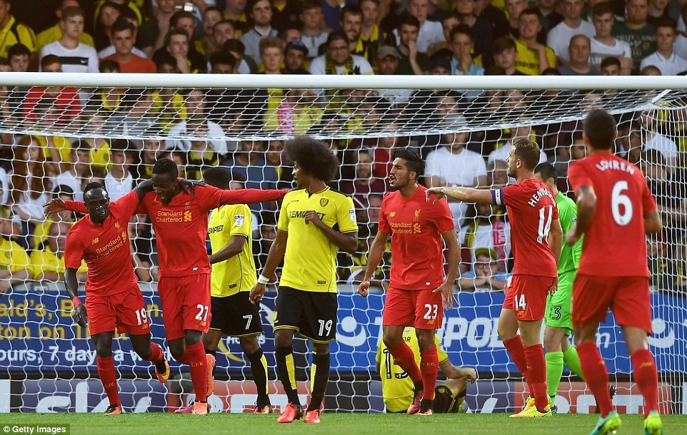 Sturridge ghi 2 ban trong 5 phut anh 4