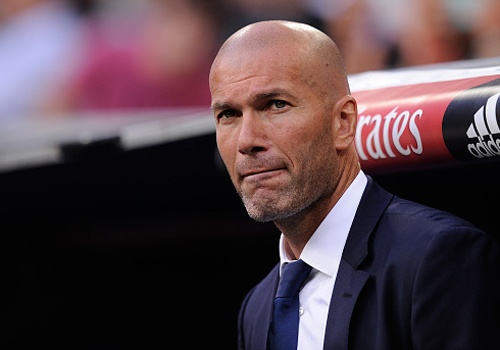 Real cua Zidane chuan bi san bang ky luc ton tai 55 nam hinh anh