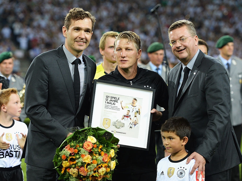 Schweinsteiger khoc khi chia tay DT Duc anh 2