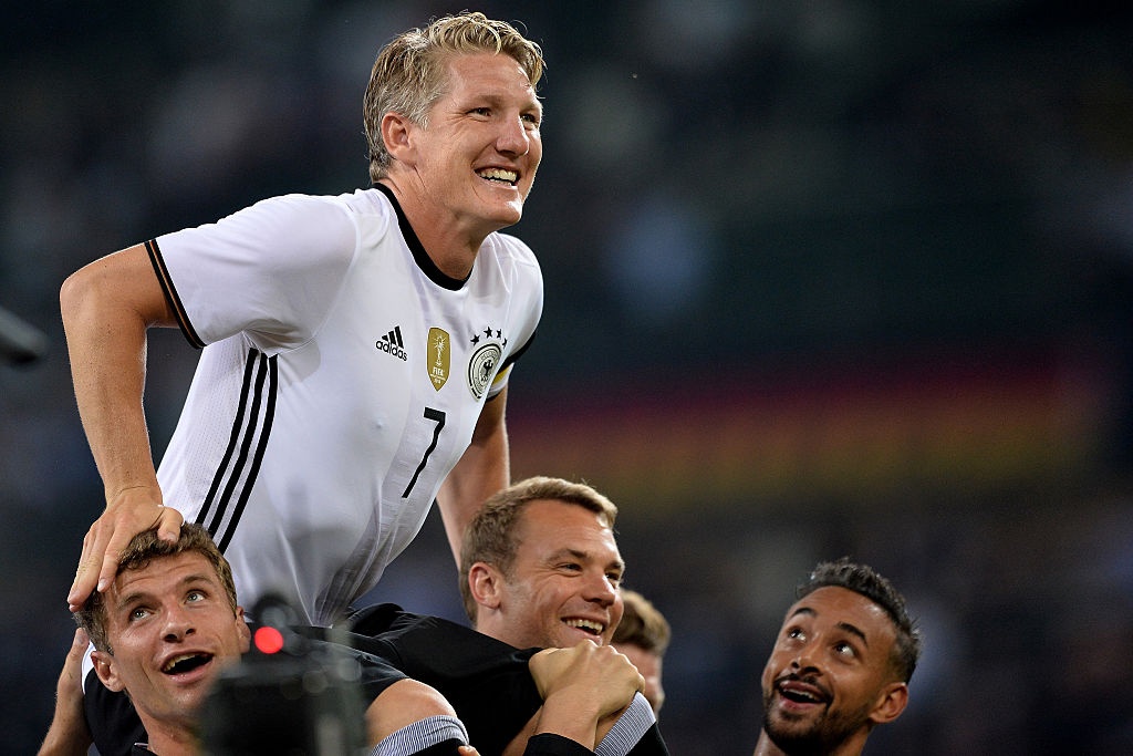 Schweinsteiger khoc khi chia tay DT Duc anh 6