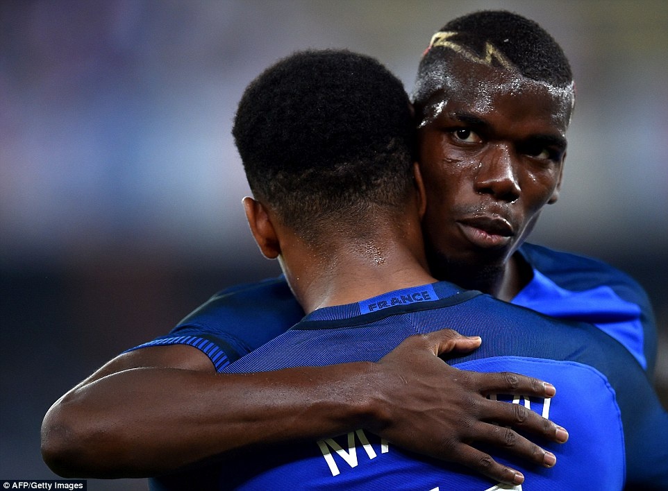 Pogba lap cu dup kien tao anh 2