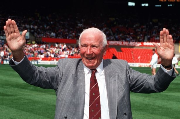 MU bỏ vé cho gia đình Sir Busby ảnh 1 MU bo ve cho gia dinh Sir Busby anh 1