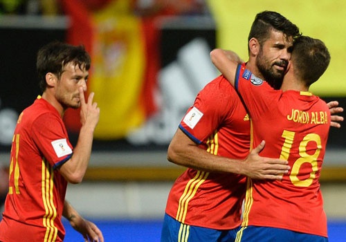 Diego Costa lap cu dup, DT Tay Ban Nha co tran thang 8-0 hinh anh