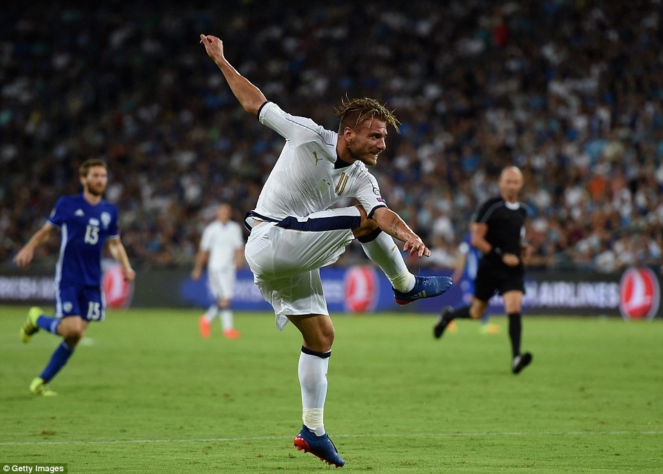 Italy thắng 3-1 dù chơi thiếu người ảnh 9 Italy thang 3-1 du choi thieu nguoi anh 9