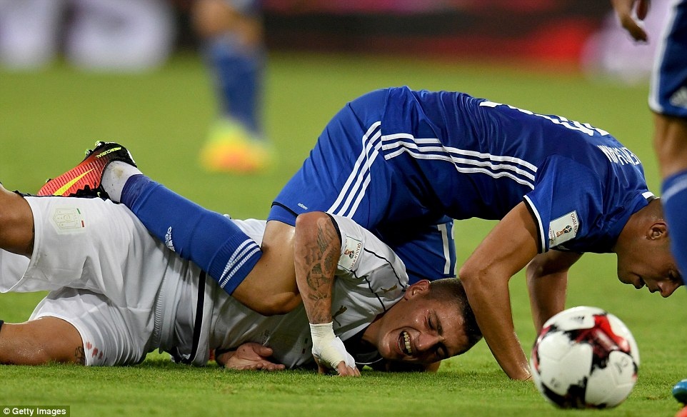 Italy thắng 3-1 dù chơi thiếu người ảnh 8 Italy thang 3-1 du choi thieu nguoi anh 8