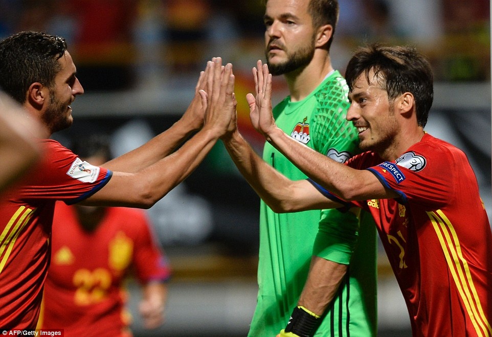 Tay Ban Nha thang Liechtenstein 8-0 anh 6