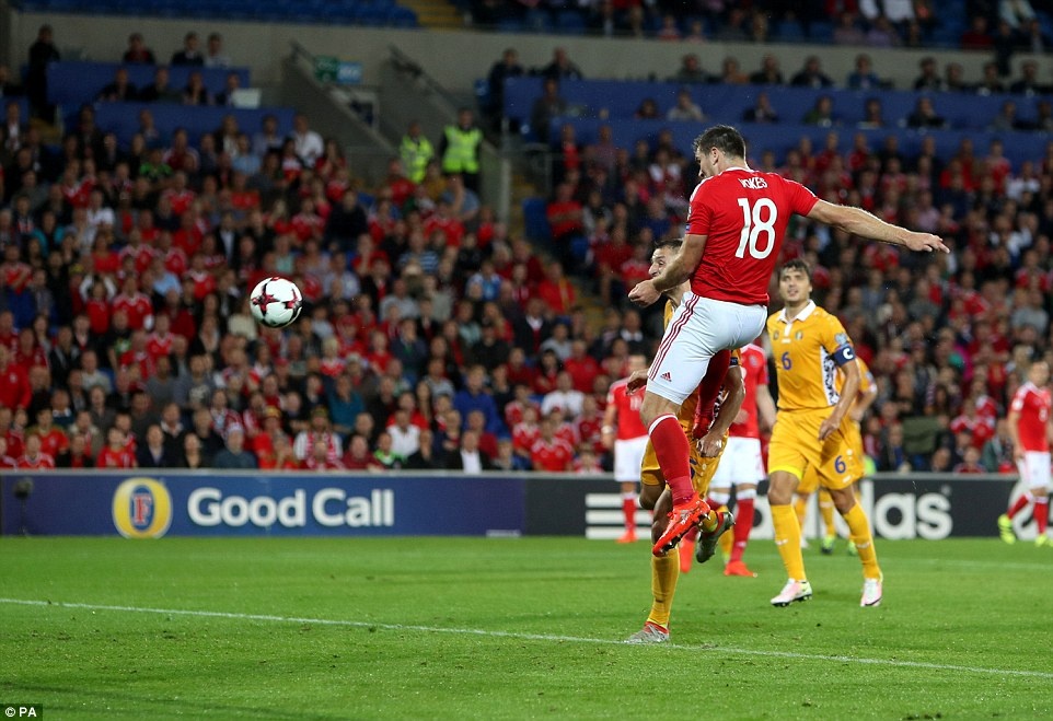 Bale giup xu Wales thang Moldova 4-0 anh 4