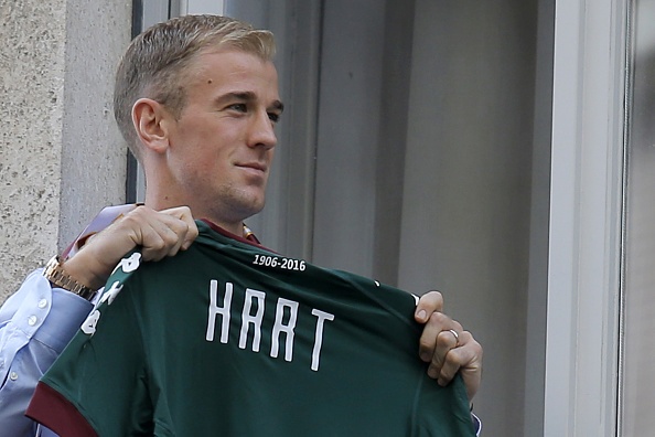 Hart cười tươi trong buổi tập ở Torino ảnh 7 Hart cuoi tuoi trong buoi tap o Torino anh 7