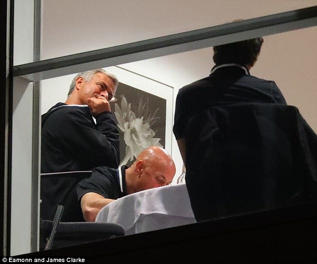 Mourinho lo lắng trước trận gặp Man City ảnh 2 Mourinho lo lang truoc tran gap Man City anh 2