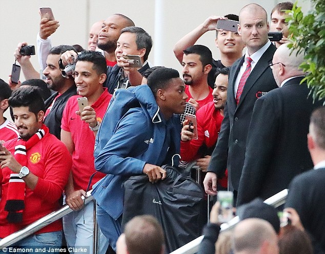 Mourinho lo lắng trước trận gặp Man City ảnh 7 Mourinho lo lang truoc tran gap Man City anh 7