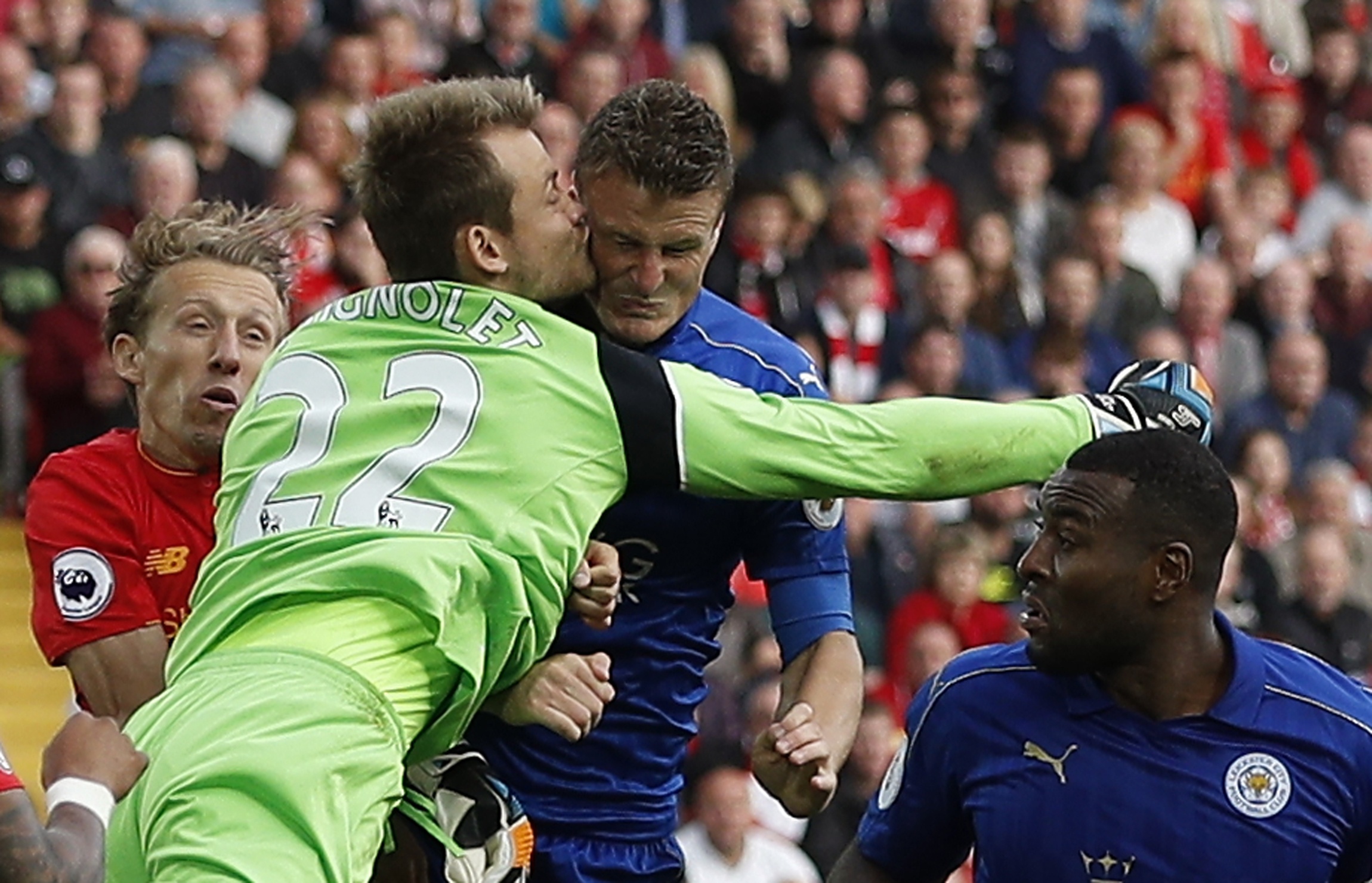 Mignolet do mau trong tran thang cua Liverpool anh 1