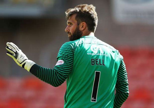 Thu mon xuat sac can pha 3 qua penalty trong mot tran hinh anh