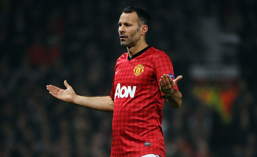 Doi hinh huyen thoai ra san nhieu nhat anh 10