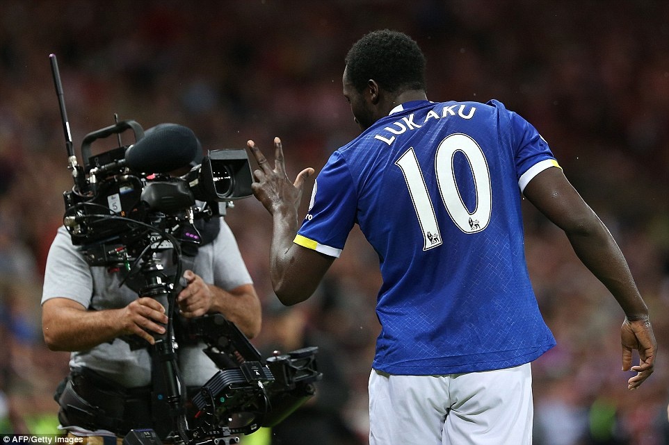 Lukaku ghi hat-trick vao luoi Sunderland anh 9