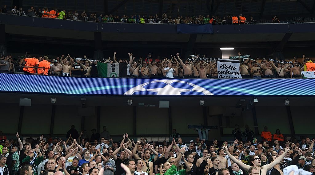 CDV gay nao loan tren san Etihad anh 2