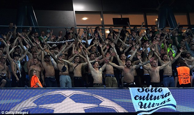 Man City vs Moenchengladbach bị hoãn do mưa ảnh 3 Man City vs Moenchengladbach bi hoan do mua anh 3