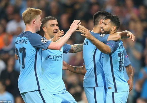 Aguero ghi 3 ban, Man City cua Guardiola ra quan hoan hao hinh anh