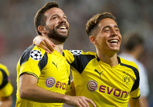 Dortmund thang 6-0, xep tren Real o Champions League hinh anh