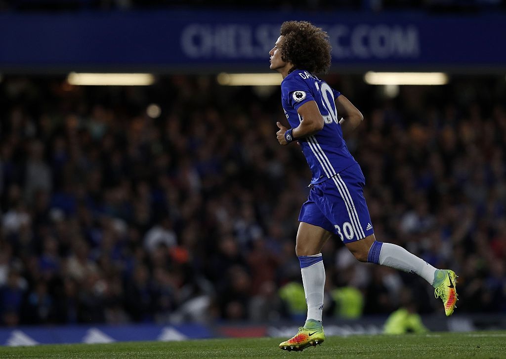Luiz do mau trong tran Chelsea thua Liverpool anh 2