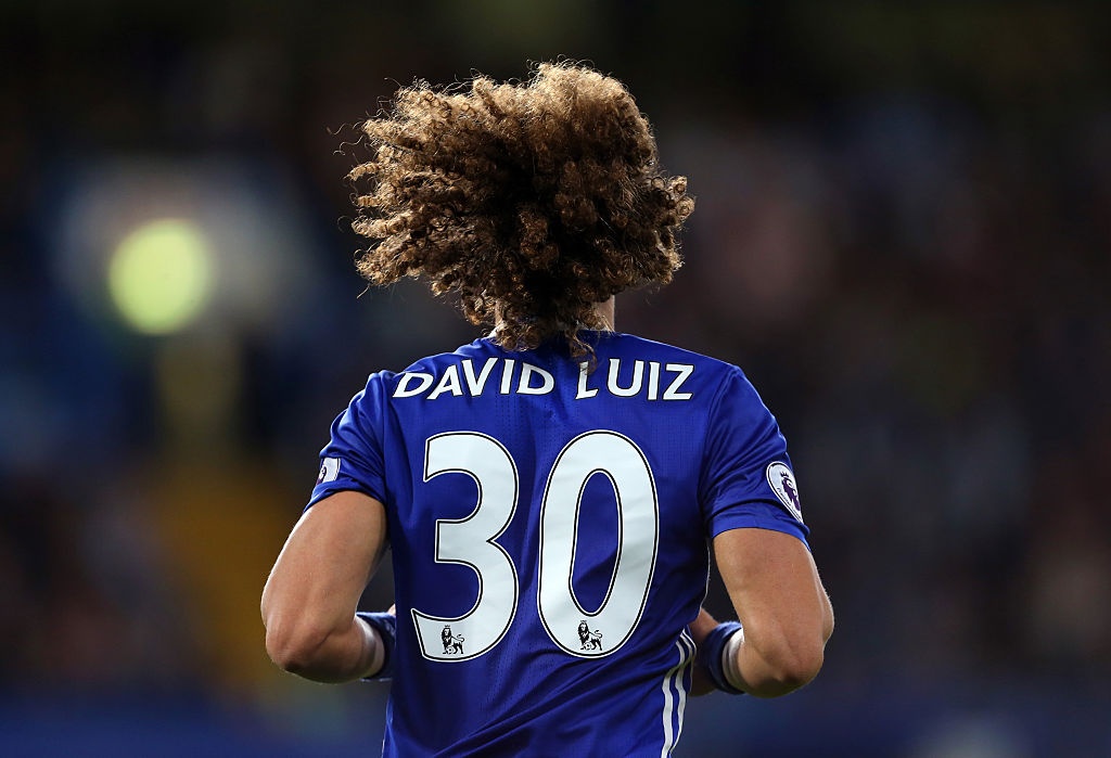 Luiz do mau trong tran Chelsea thua Liverpool anh 1
