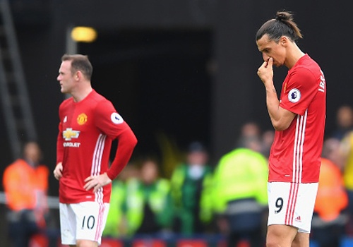 Ibrahimovic, Rooney lot doi hinh gay that vong tuan qua hinh anh