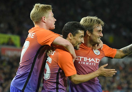 Man City cua Guardiola thang tran thu 7 lien tiep tu dau mua hinh anh