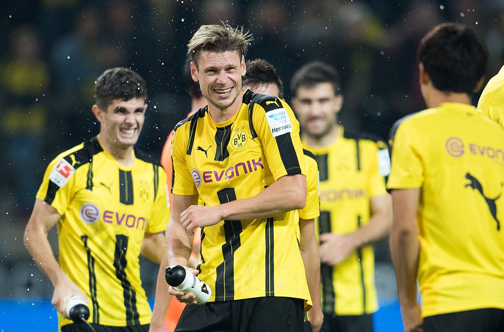 Dortmund đe dọa ngôi đầu của Bayern ảnh 2 Dortmund de doa ngoi dau cua Bayern anh 2